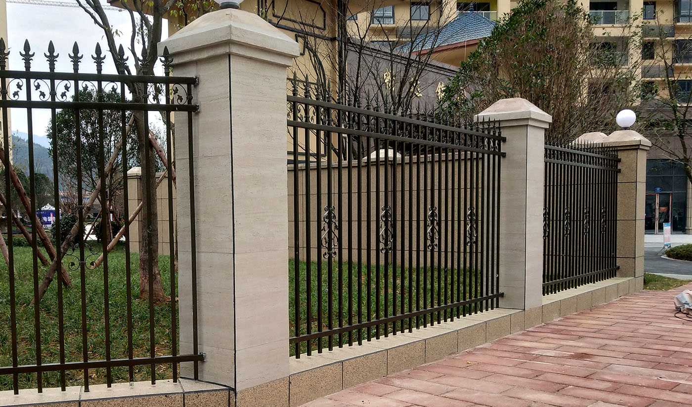 貴州凱里暢達(dá)國(guó)際廣場(chǎng)（洞石、花崗巖）